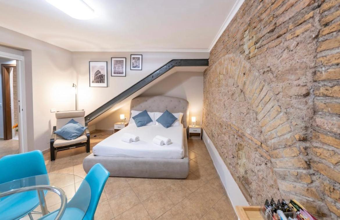 - 1 Floor Appartamento Roma